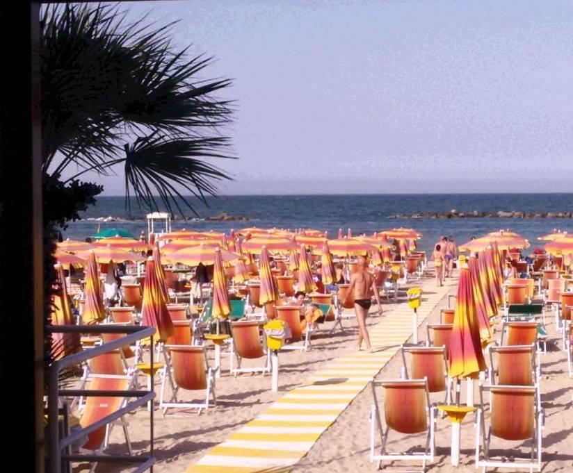 Hotel Blumen San Benedetto del Tronto Exterior foto